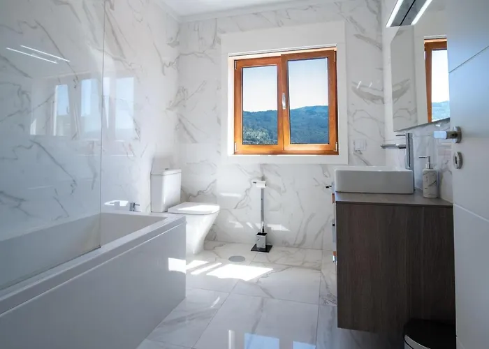 Tavares Suítes Agroturismo Arouca